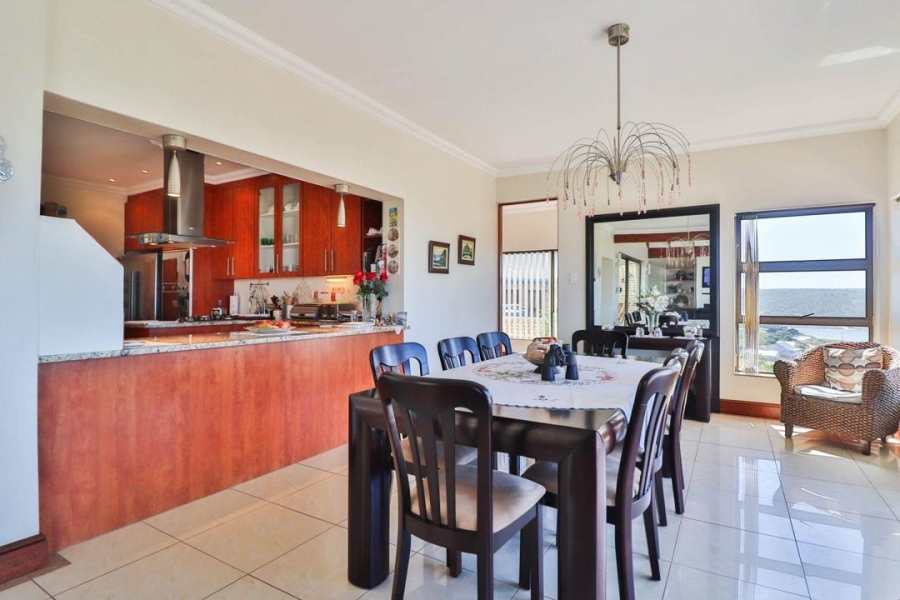 4 Bedroom Property for Sale in Stilbaai Wes Western Cape